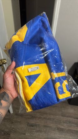 Rams giveaway beach towel Los Angeles rams 9/21 vs Giants