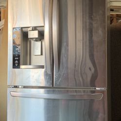 LG French Door Refrigerator - Bottom Freezer