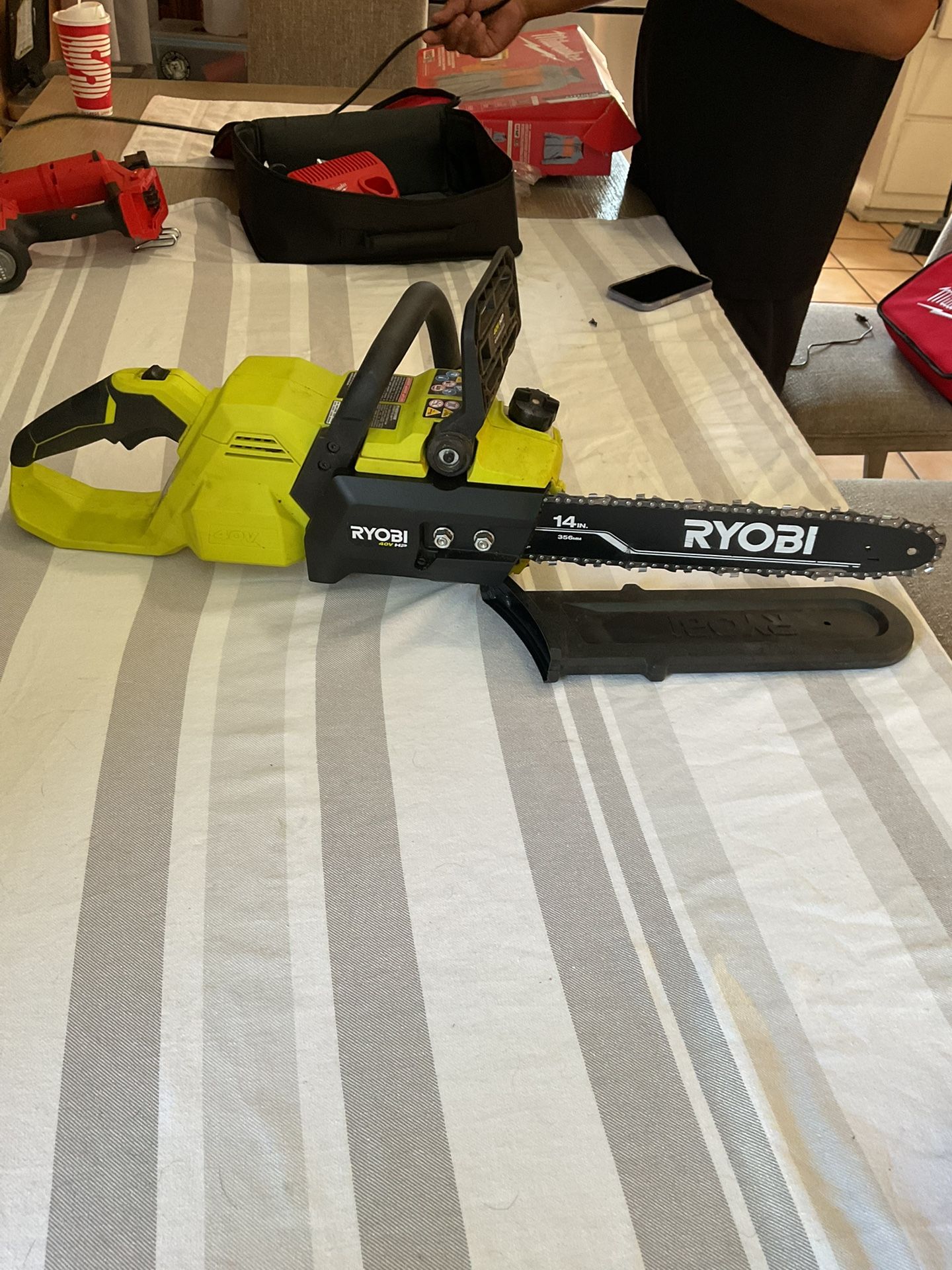 Ryobi Chainsaw 40 V