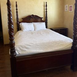 Antique Ernest Hewingway bed frame 