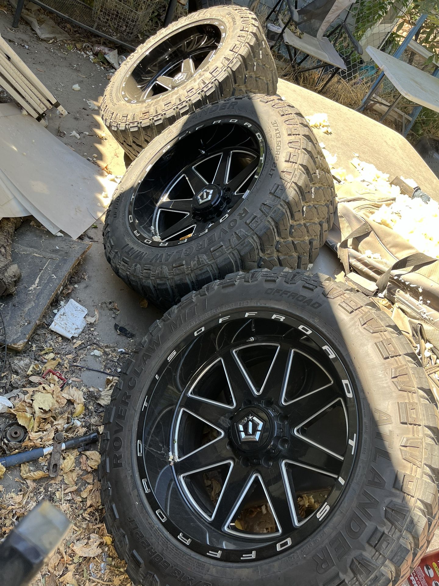 TIS 551BM 22x12