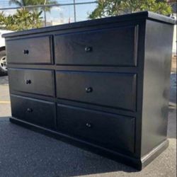 Black Dresser Pinewood New $429 With 6 Drawers New
