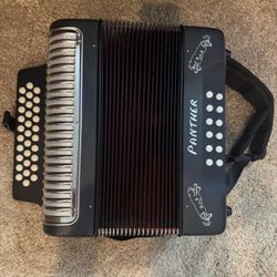 Hohner_Panther_Accordion