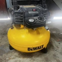 Dewalt Compressor 