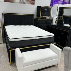 Black And Gold Bedroom 