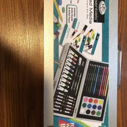 Mixed Media Art Essentials
