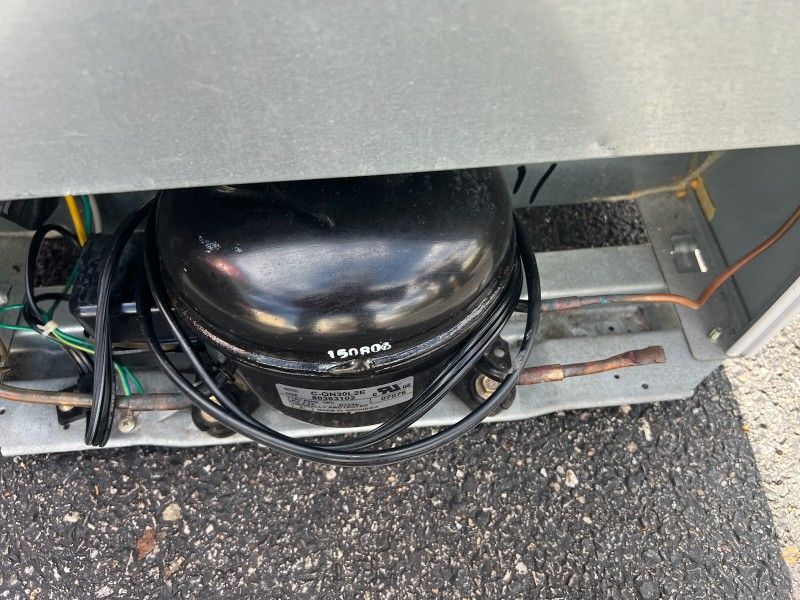 3.3 Cu Mini Fridge