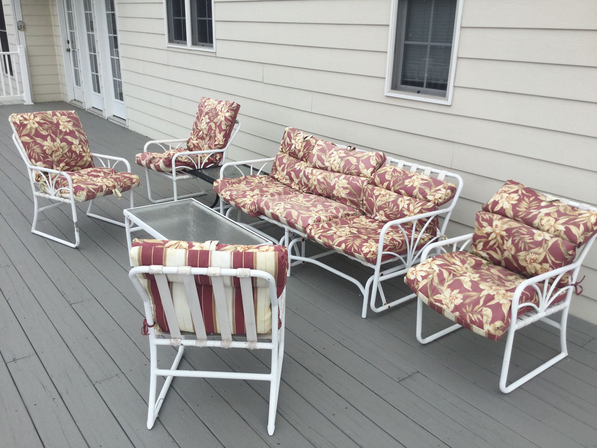 5 piece patio set with glider