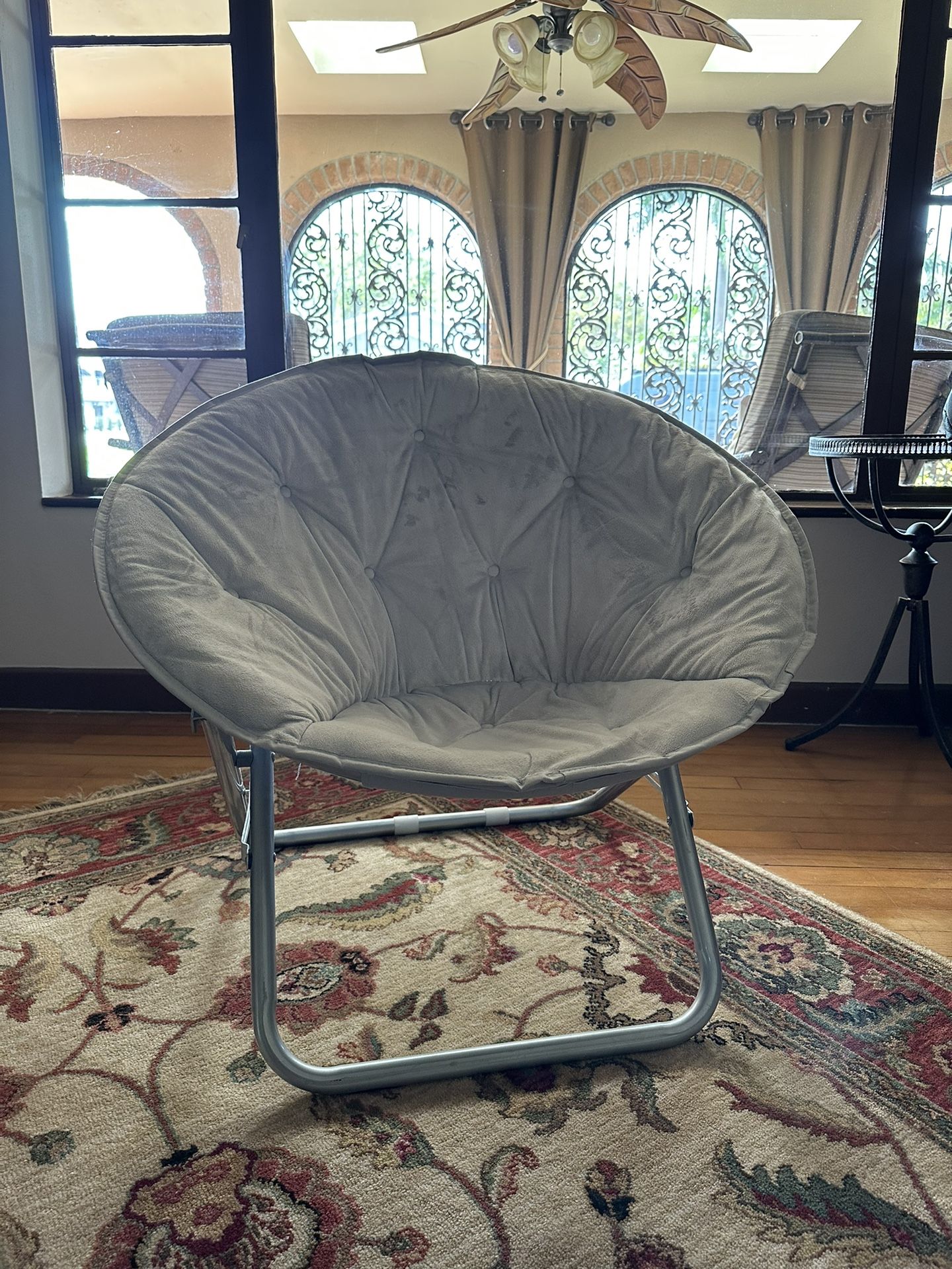 Saucer Chair