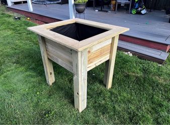 Planters box small