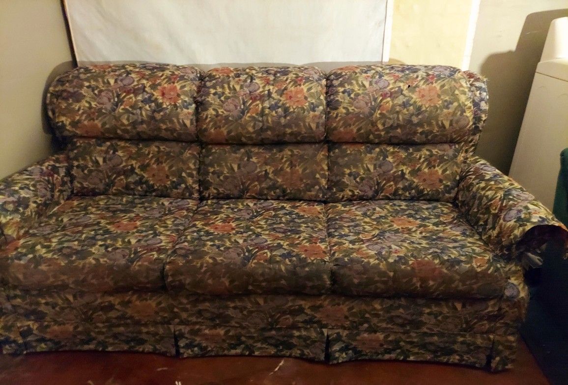 Pull Out Sofa Bed Excellent Condition Can Deliver Okc Area 30
