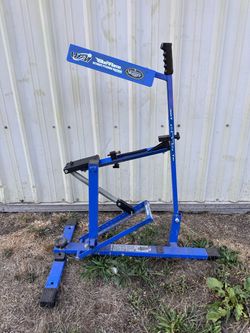 Pitching machine