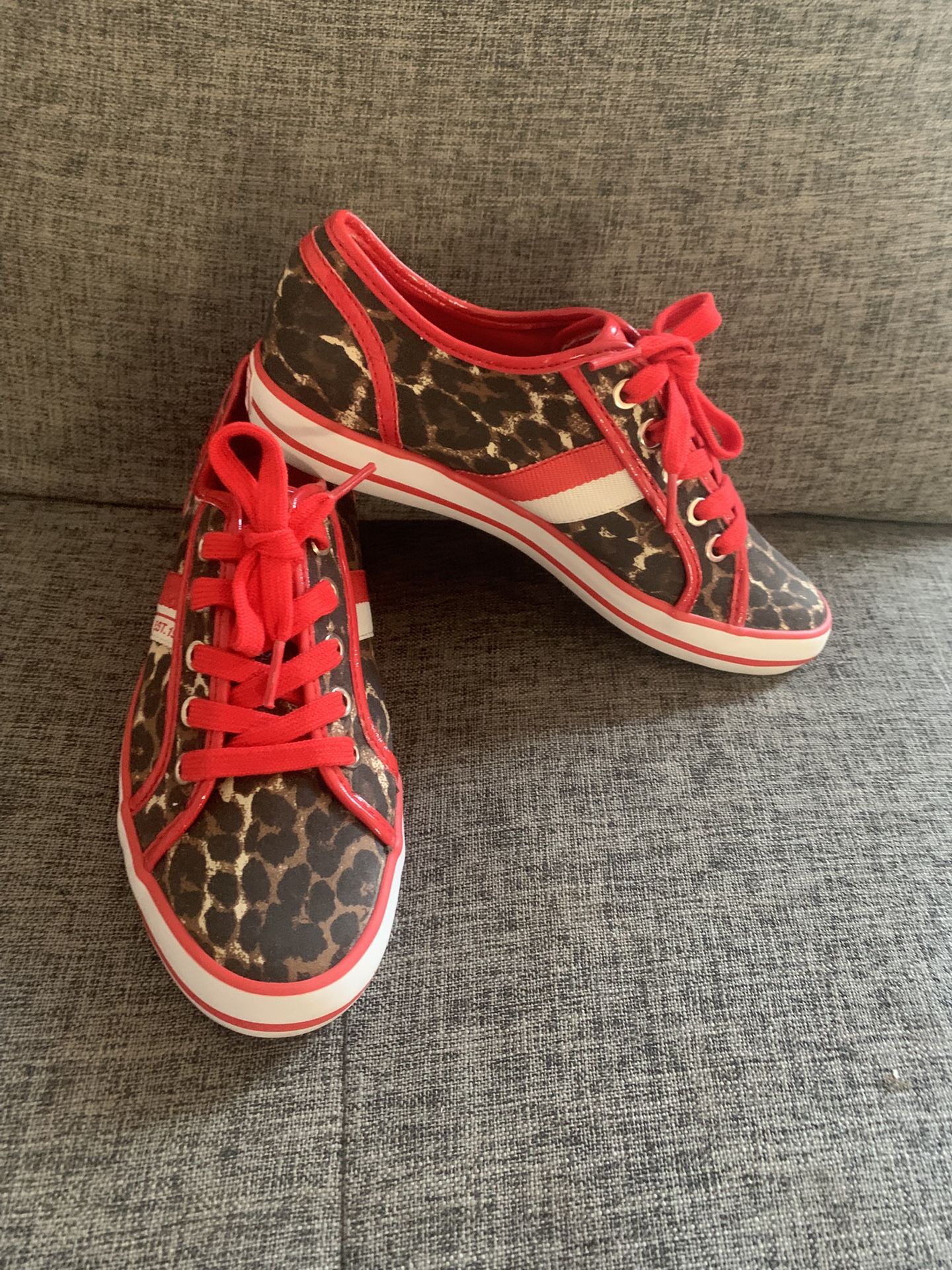 Coach Deja Canvas Leopard Print Red Sport Women’s Sneakers – Size 6B