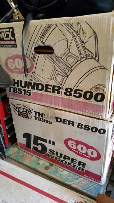 15" MTX THUNDER 8500