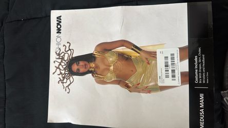 Gold Medusa