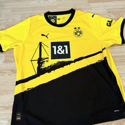 New Borussia Dortmund original jersey from Puma for the season 2023/2024 .. size 3XL !! New