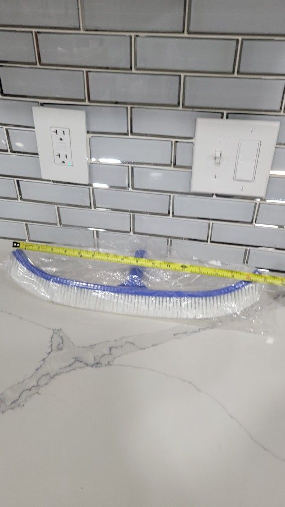 Pool Brush