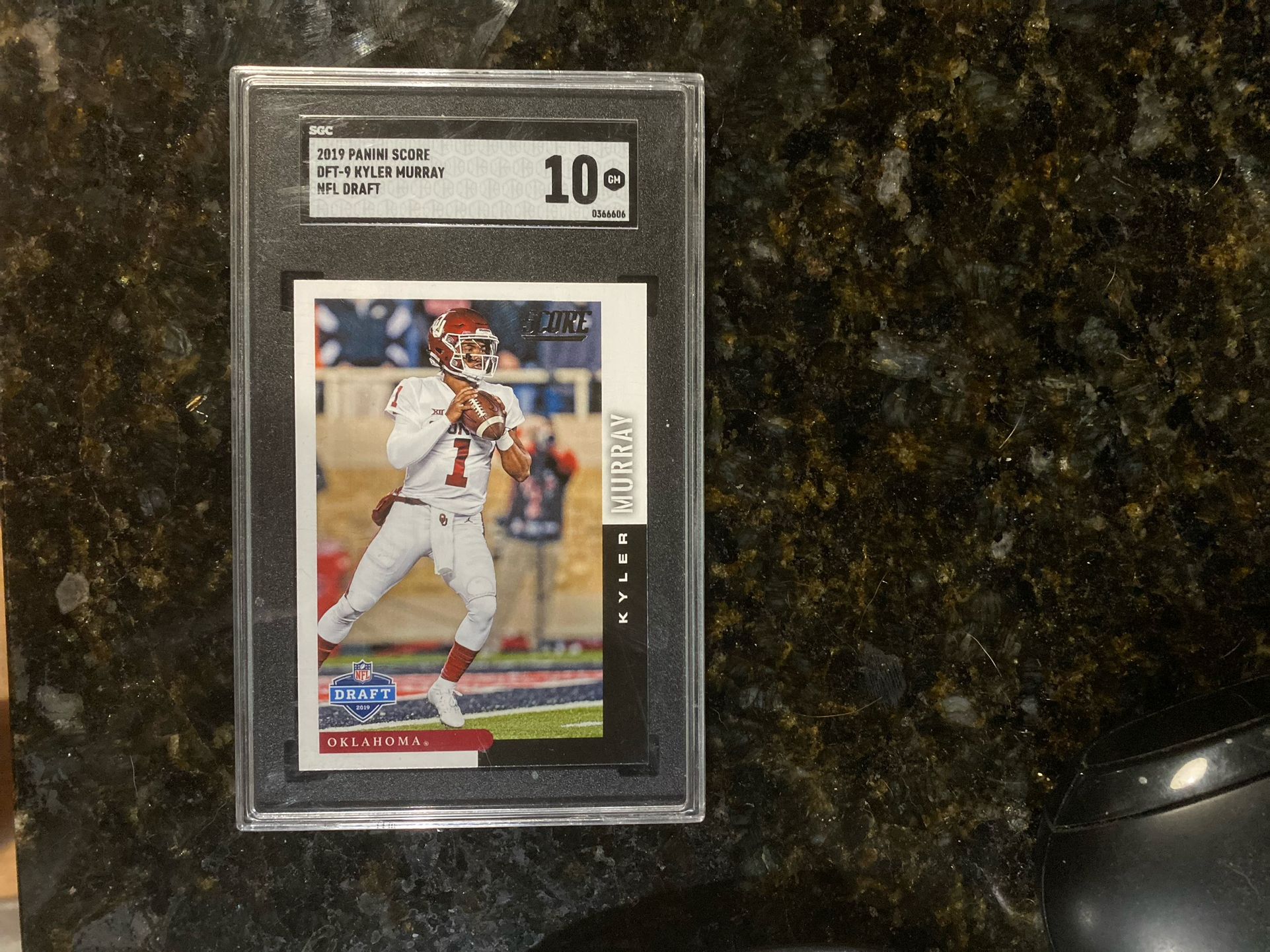 Kyler Murray Rookie SCG 10