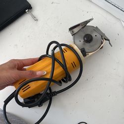 Fabric Cutter