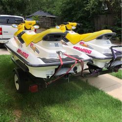 2 1997 Seadoo GTI skies