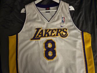 NBA Los Angeles Lakers Kobe Bryant Nike Jersey size L + 2 (Mens)