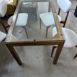 Room and board Parsons Desk