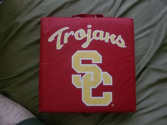 Brand-New Without Tag NCAA USC Trojans Seat Cushion Crimson Won't Go Lower