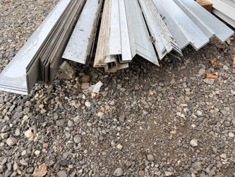 Galvanized Angle An Z