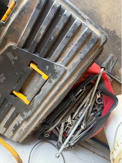 TONS of randoms sockets and wrenches