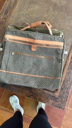 $40 Hartman Garment Bag - Carry On Suit/dress Bag