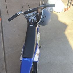 Razor Dirt Rocket MX350 - Blue, up to 14 mph, 24V Electric-Powered Dirt Bike for Child 8+