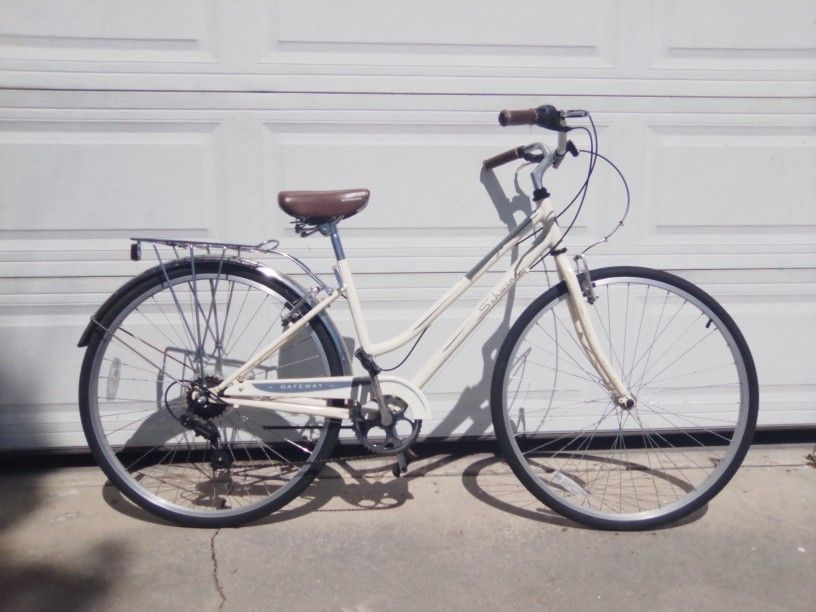 Schwinn Beach Cruiser