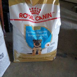 Royal Canin Puppy Food