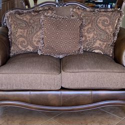 Traditional Style Dark Brown Loveseat, Sofa & Coffee Table Glass Top