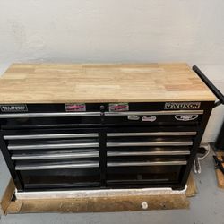 Tilín Harbor Freight Tool Box