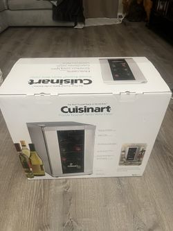 CUISINART 8 BOTTLES WINE REFRIGERATOR 