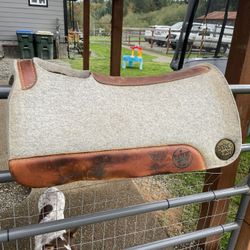 Saddle Pad