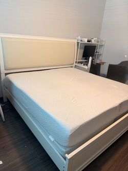 King size bed mattress and dresser