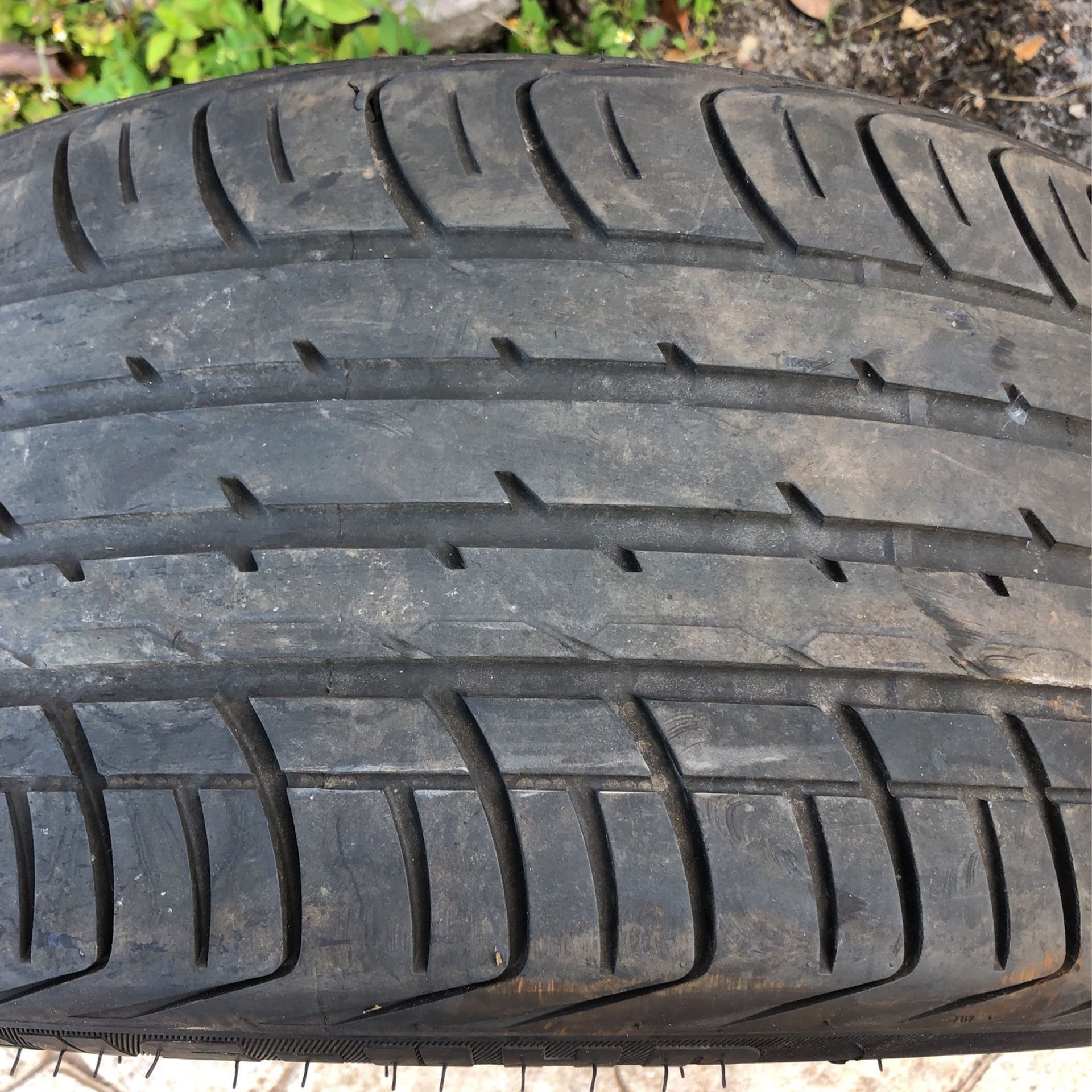 255/35zr20 Tires