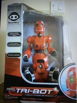 WowWee 18’’ Red Robot/Tribot W/ Remote 2007