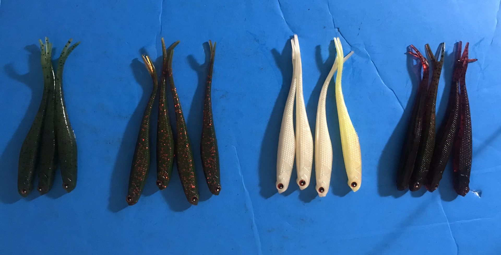 Nice condition Lot of 15 pieces Mixed Rubber Worms Fishing Bait !!!!!