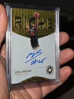 ***A beauty Mikal Bridges *** 04/25 mint