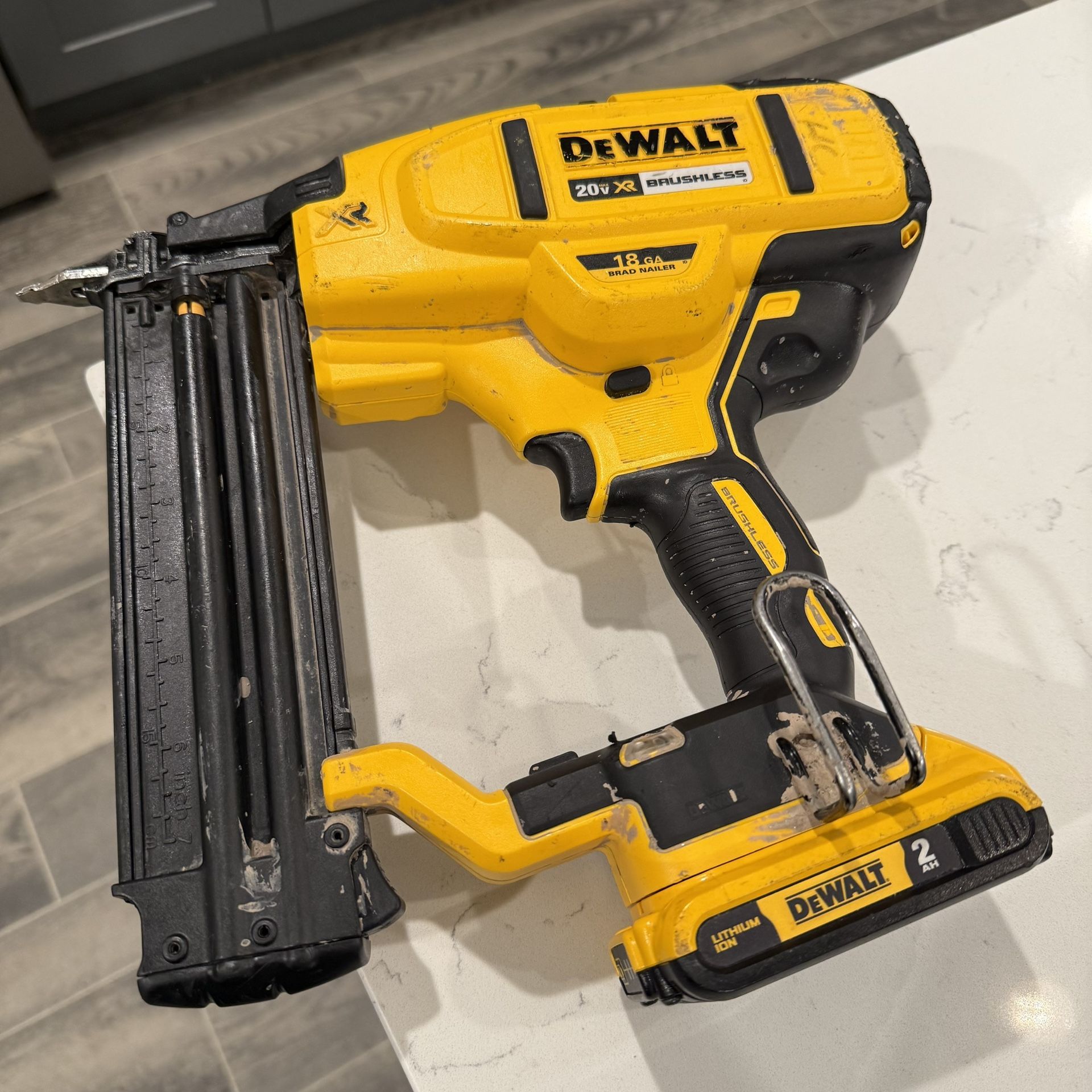 Dewalt 20v Brad Nailer tool Only