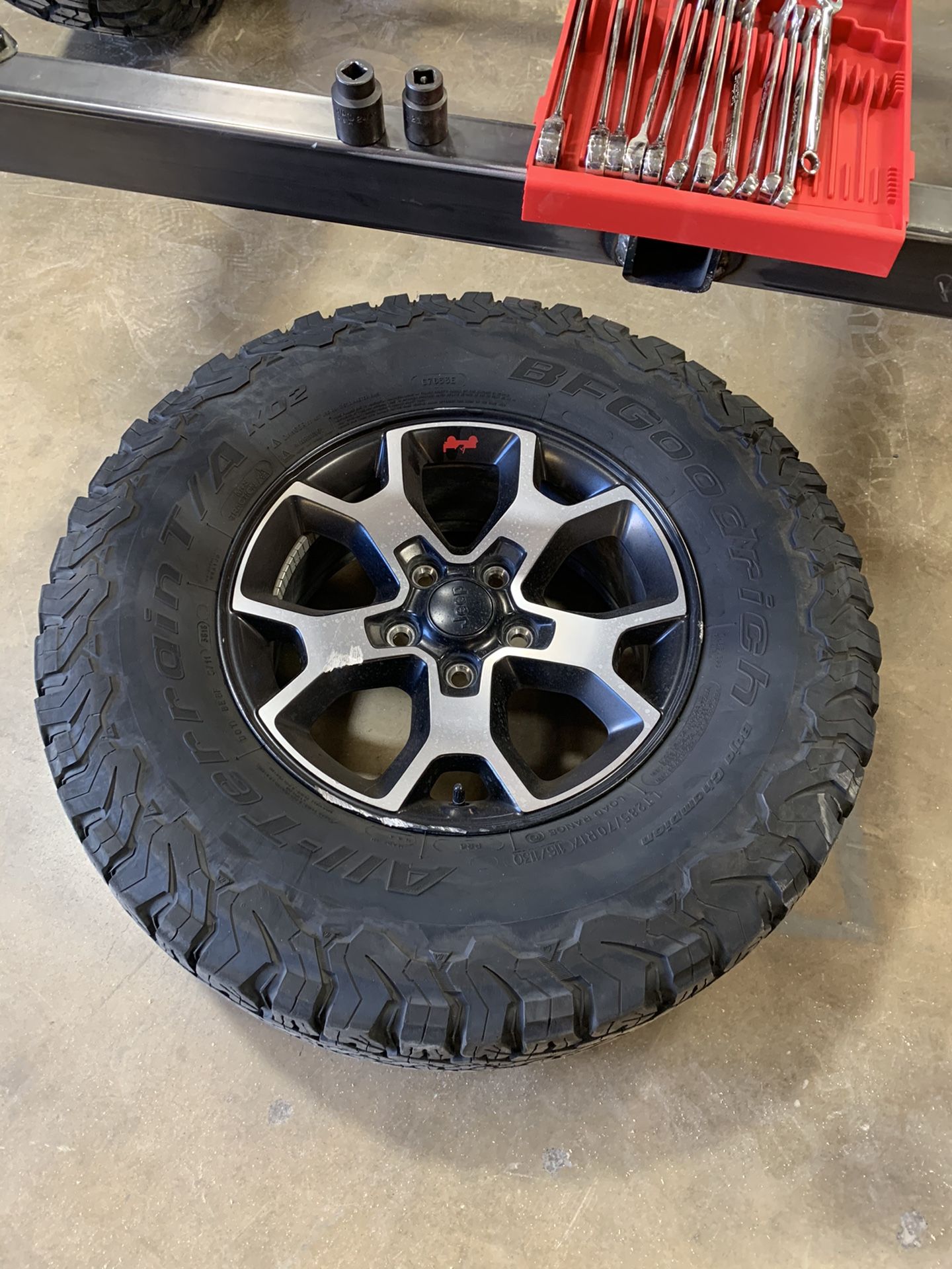 Jeep rubicon wheels and tires 5 total