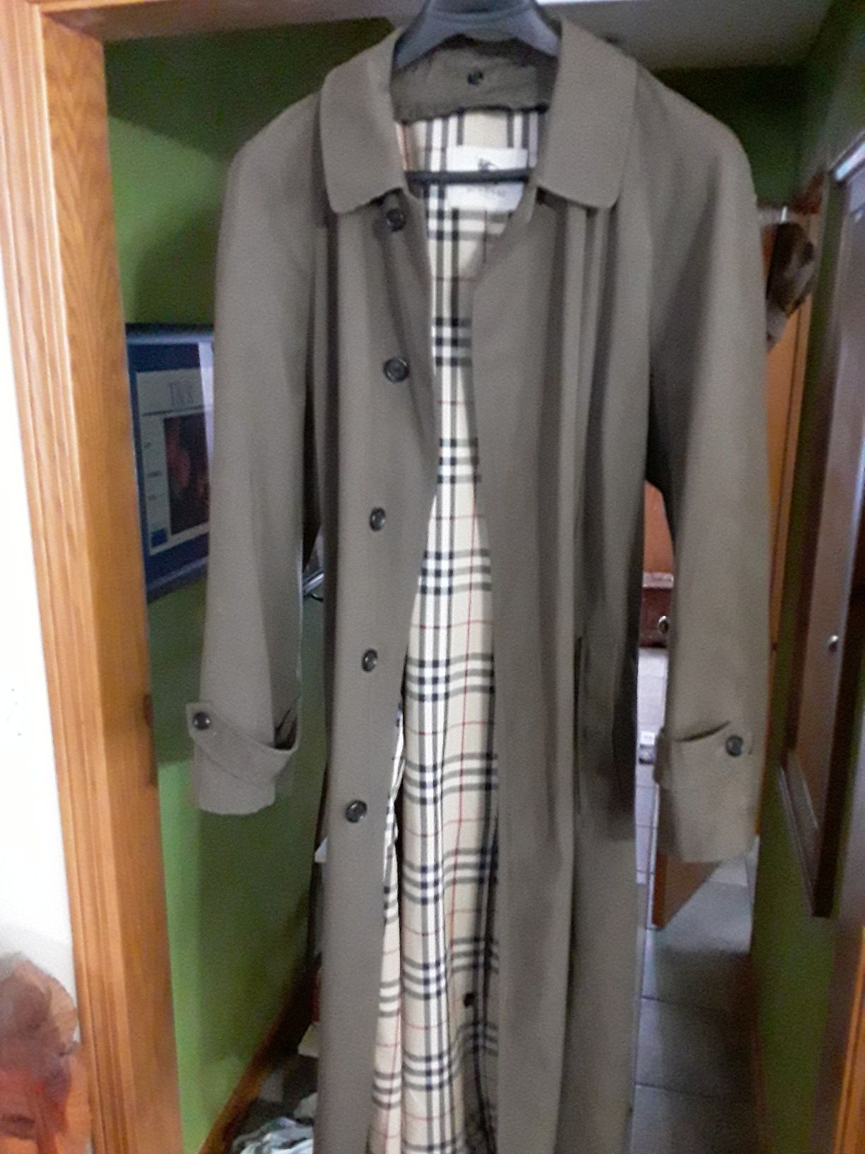 Burberry Mens trench raincoat
