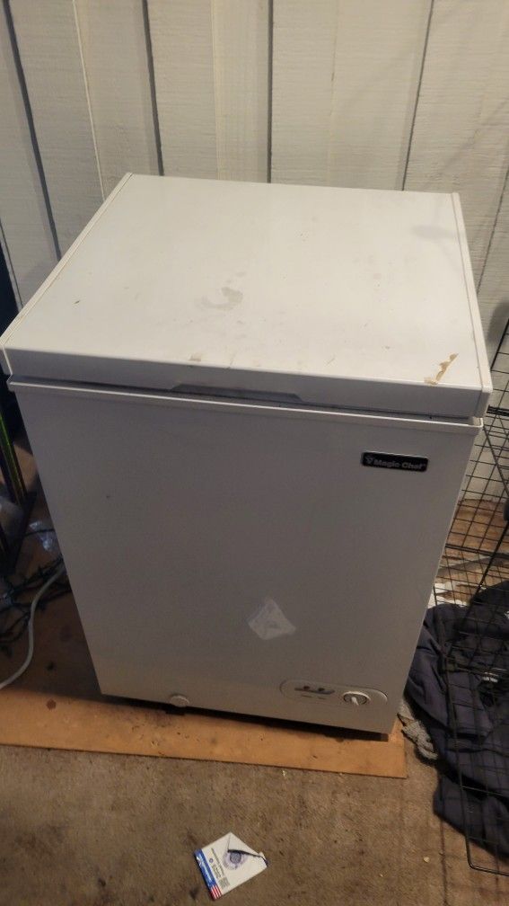 Magic Chef Freezer