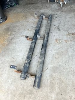 Black Tubular Side Steps Running Boards
