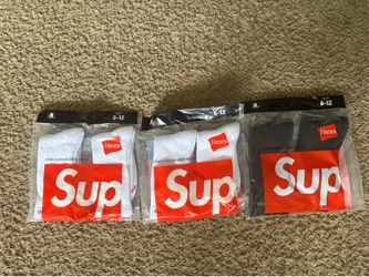 Supreme Socks