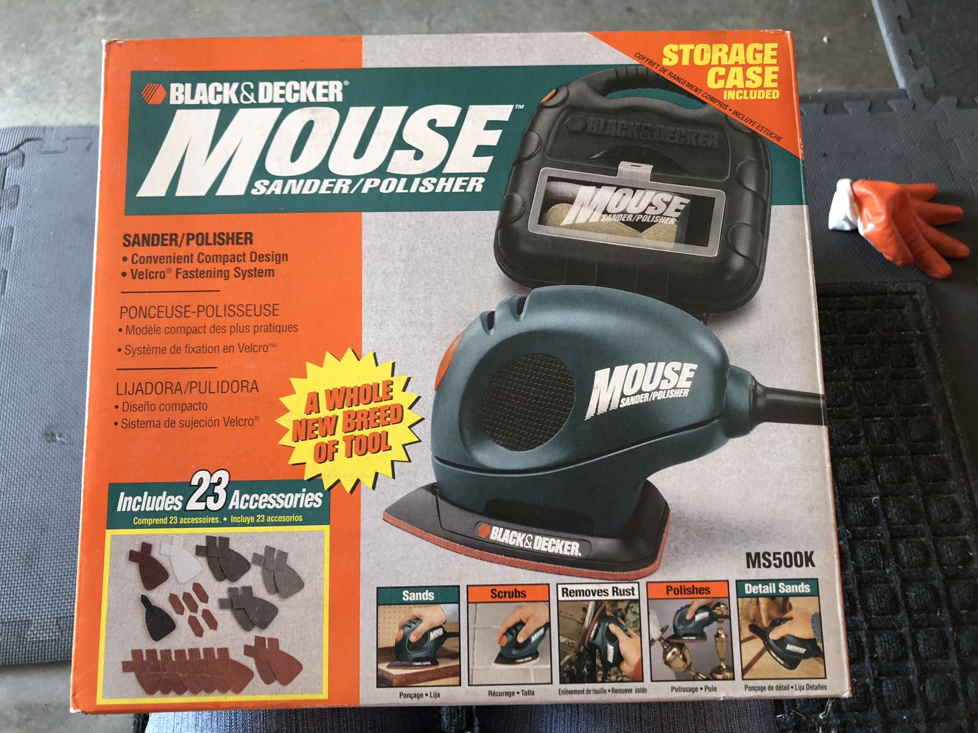 Brand New Black and Decker Sander/Polisher In Case w/23 Accessories
