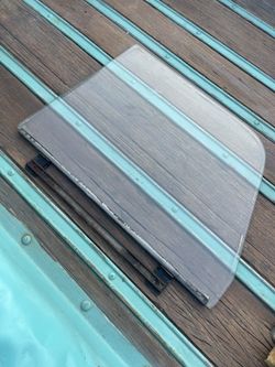 65 C10 Glass